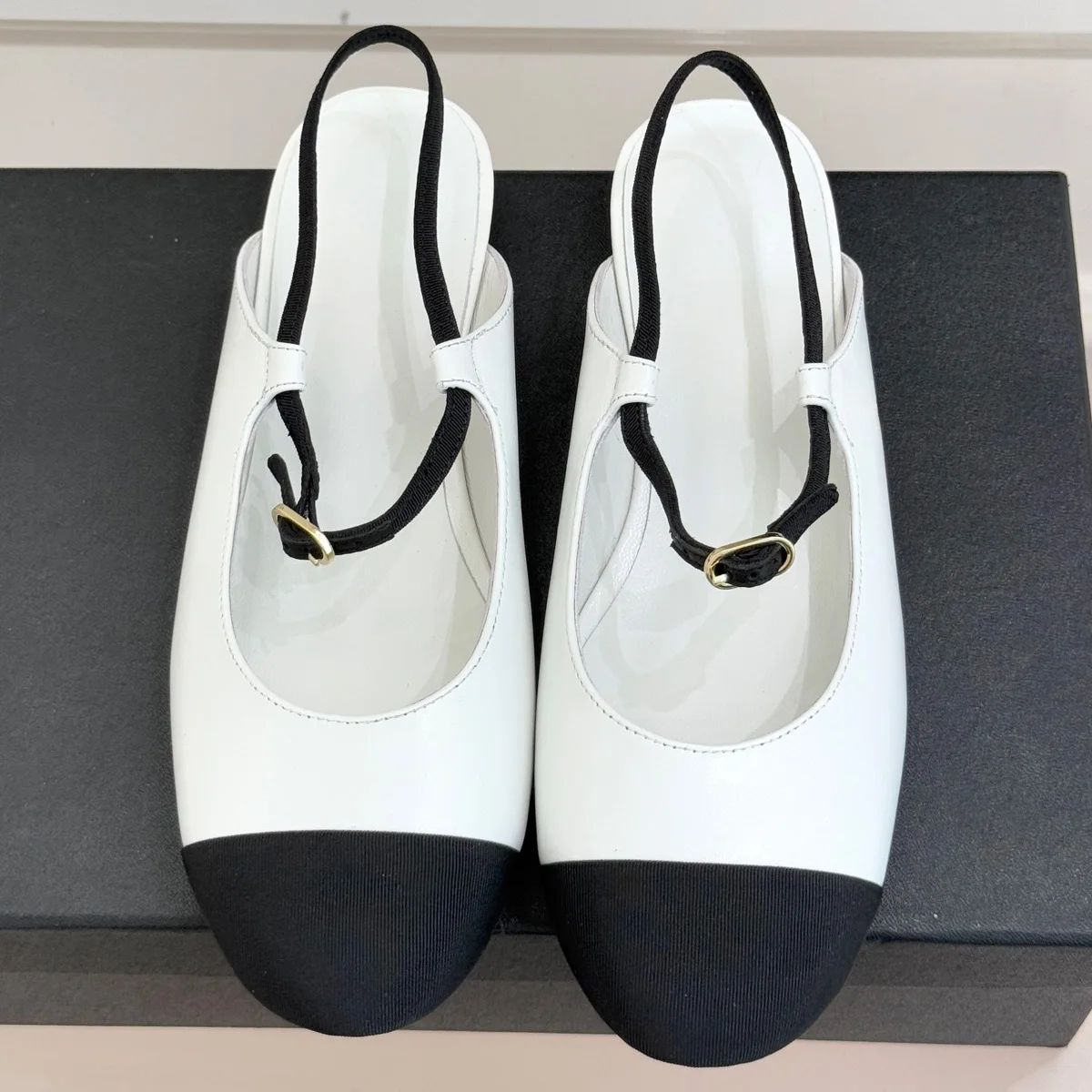 2026 Women's Two-Tone Cap Toe Slingback Mary Jane Flats, Casual Slip-On Shoes for Daily & Office Outings YYT25101283
2026 Women's Two-Tone Cap Toe Slingback Mary Jane Flats, Casual Slip-On Shoes for Daily & Office Outings YYT25101283