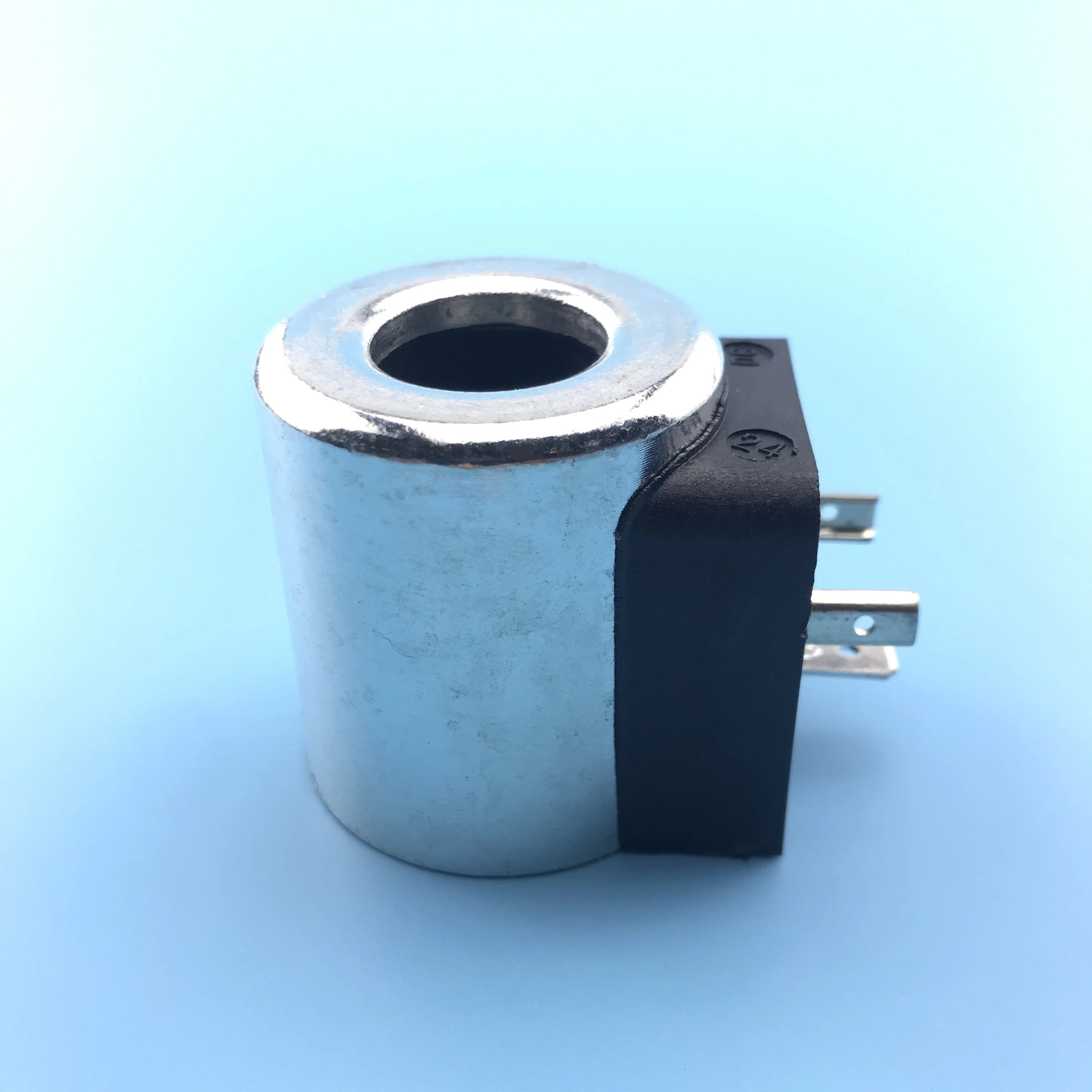 215 225 for Sany excavator machine heavy 300249 pilot solenoid coil DC24V DC12V
215 225 for Sany excavator machine heavy 300249 pilot solenoid coil DC24V DC12V