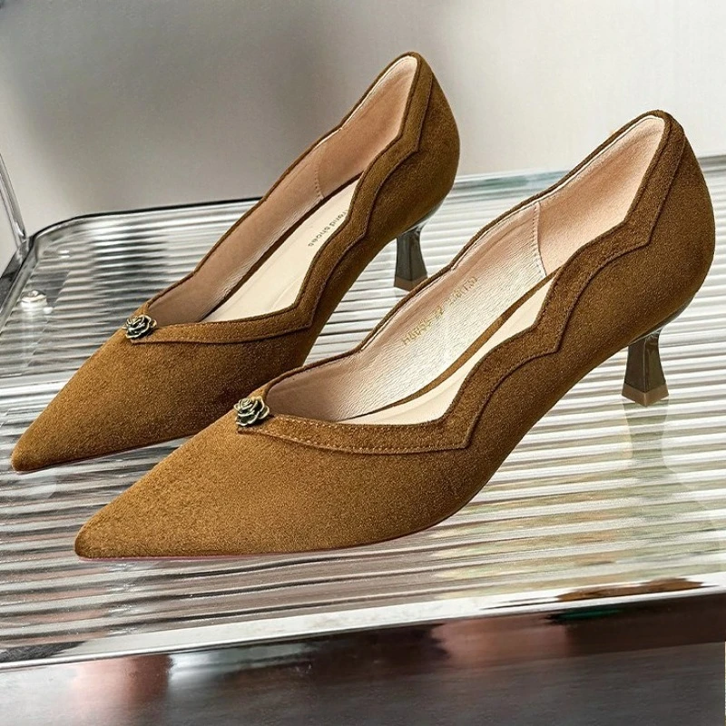 Замшевые зимние женские туфли на высоком каблуке в стиле ретро, модные модельные туфли, туфли-лодочки с острым носком, женская офисная обувь, Zapatos De Mujer 
Замшевые зимние женские туфли на высоком каблуке в стиле ретро, модные модельные туфли, туфли-лодочки с острым носком, женская офисная обувь, Zapatos De Mujer