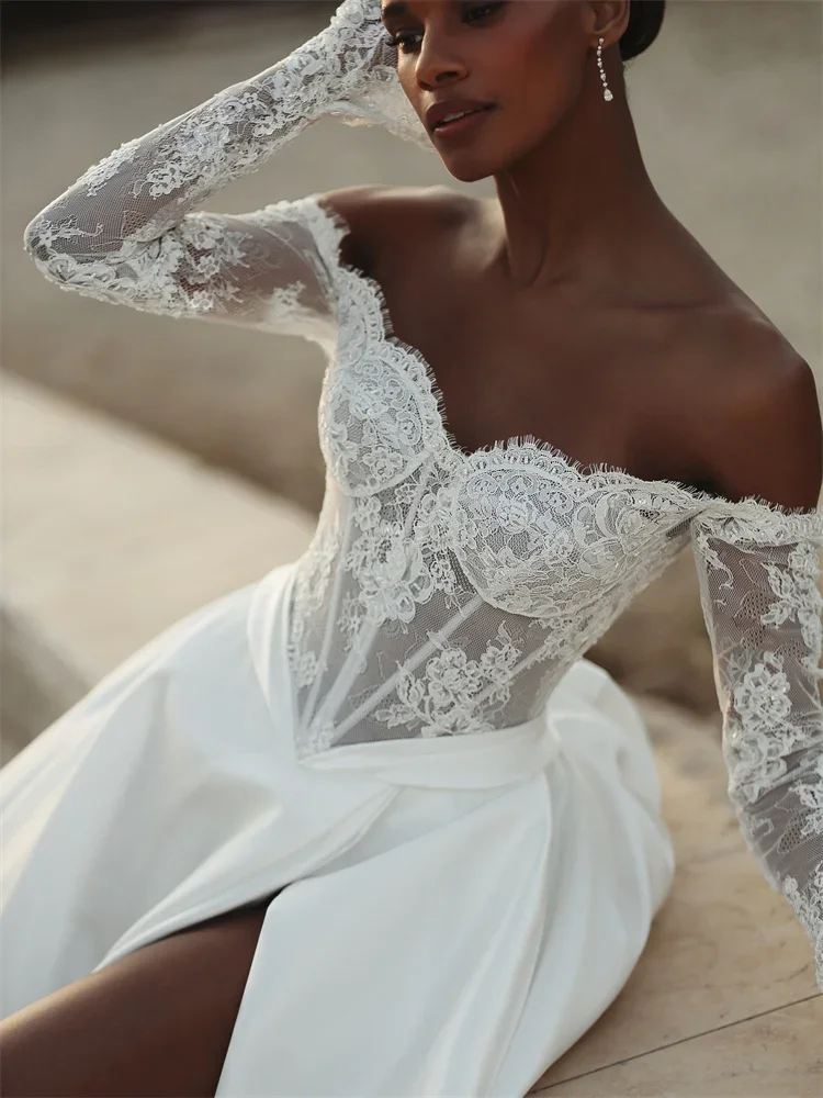 Elegant Satin Wedding Dresses 2026 Bridal Off the Shoulder A-Line Sweetheart Lace Satin Bride Gowns Vestidos De Noiva
Elegant Satin Wedding Dresses 2026 Bridal Off the Shoulder A-Line Sweetheart Lace Satin Bride Gowns Vestidos De Noiva