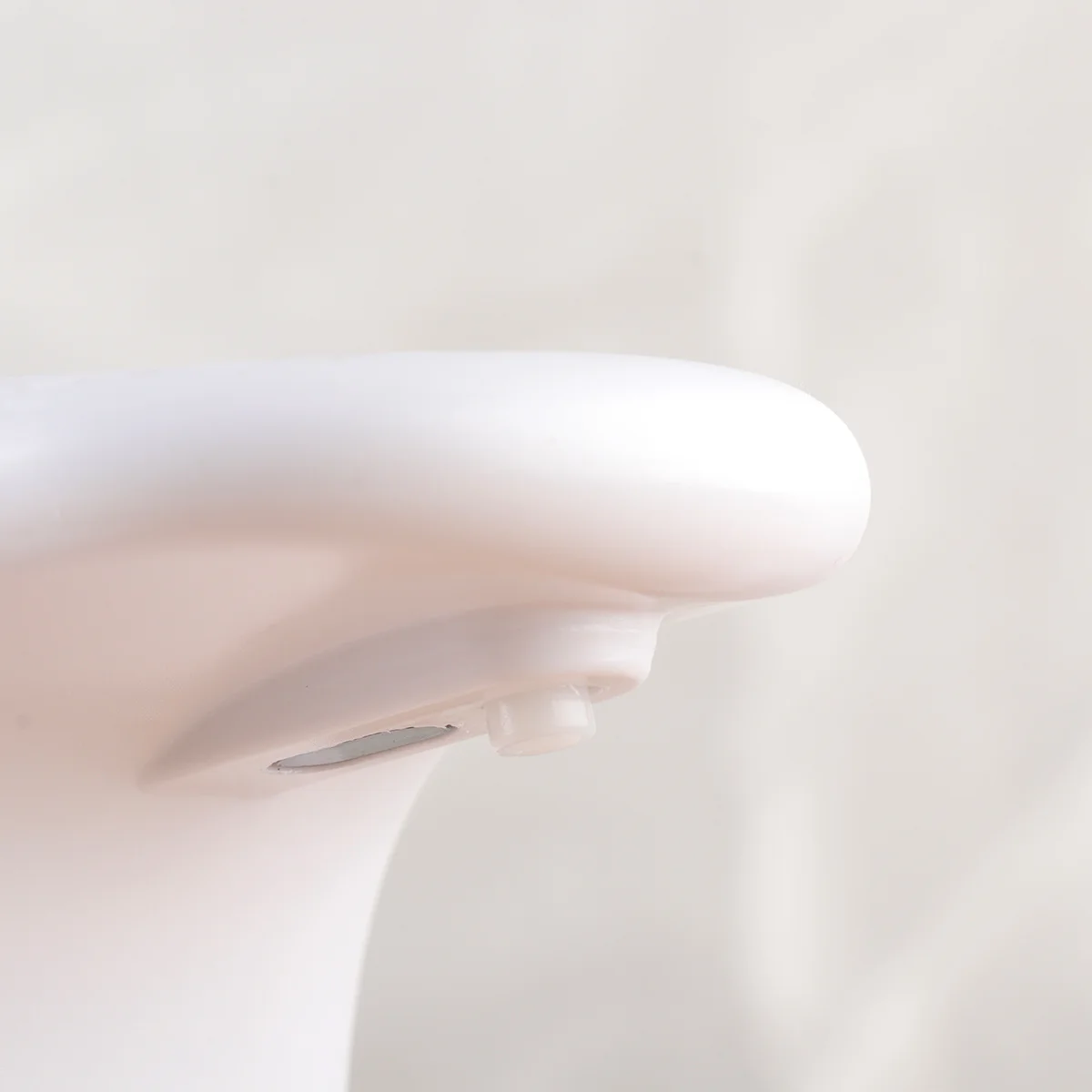 1Pcs Touchless Soap Dispenser ABS Waterproof Auto Sensor Liquid Soap Container Home Use Smart Infrared No Drip
1Pcs Touchless Soap Dispenser ABS Waterproof Auto Sensor Liquid Soap Container Home Use Smart Infrared No Drip