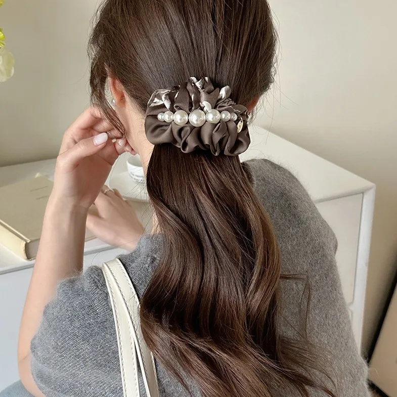 Premium New Chinese Style Pearl Spring Hair Clip Gradient Pleated Retro Elegant for Women Daily Use Cream
Premium New Chinese Style Pearl Spring Hair Clip Gradient Pleated Retro Elegant for Women Daily Use Cream