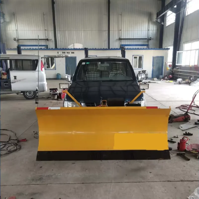 Snow Plow Shovel Machine Truck Use Push Snow Shovel Snow Plow for a Pickup Truck in Winter Cold Area
Snow Plow Shovel Machine Truck Use Push Snow Shovel Snow Plow for a Pickup Truck in Winter Cold Area