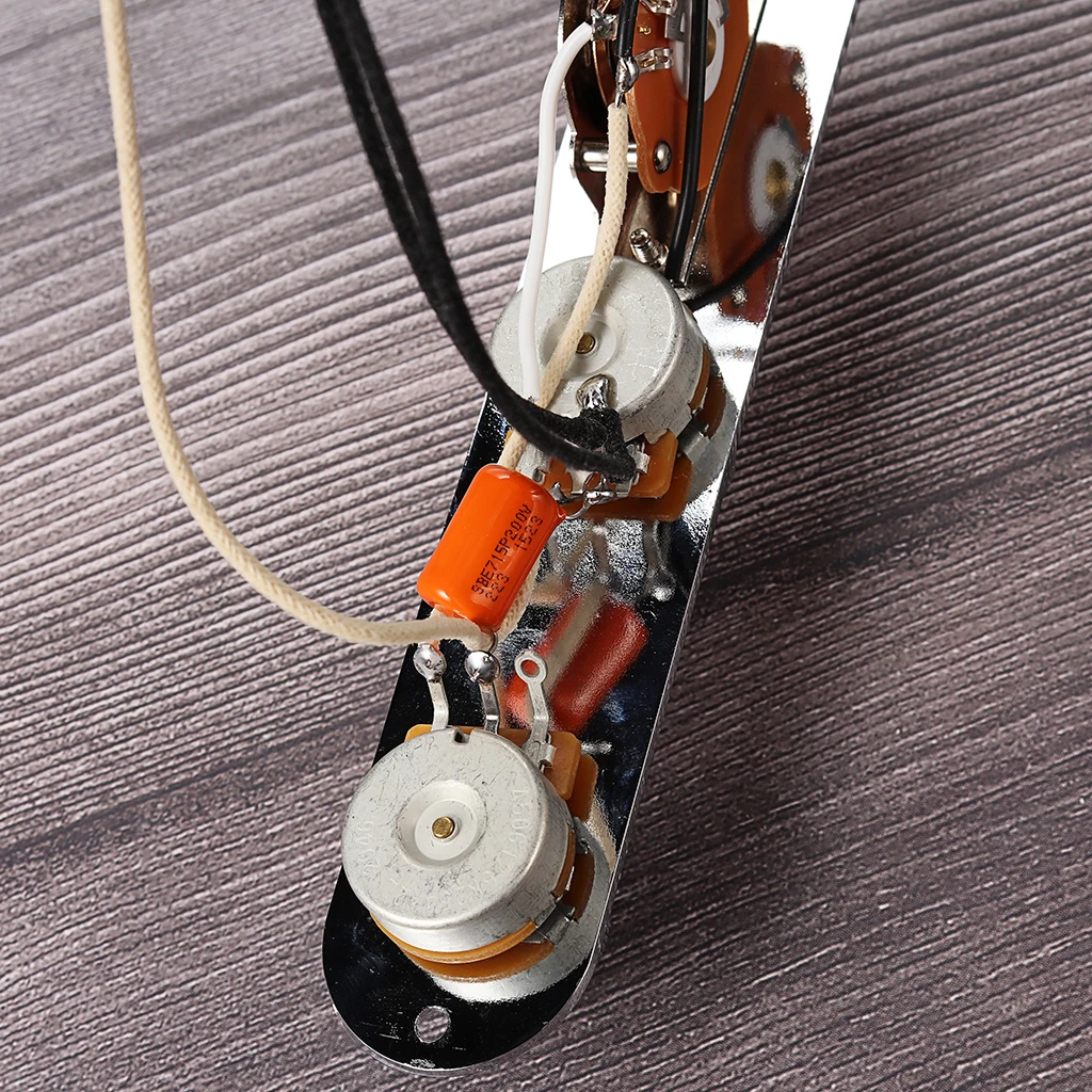 Pre-Wired Guitar Control Plate Assembly Loaded with 3-Way Switch & 250K Pots, Complete Wiring Harness for TL Electric Guitar
Pre-Wired Guitar Control Plate Assembly Loaded with 3-Way Switch & 250K Pots, Complete Wiring Harness for TL Electric Guitar
