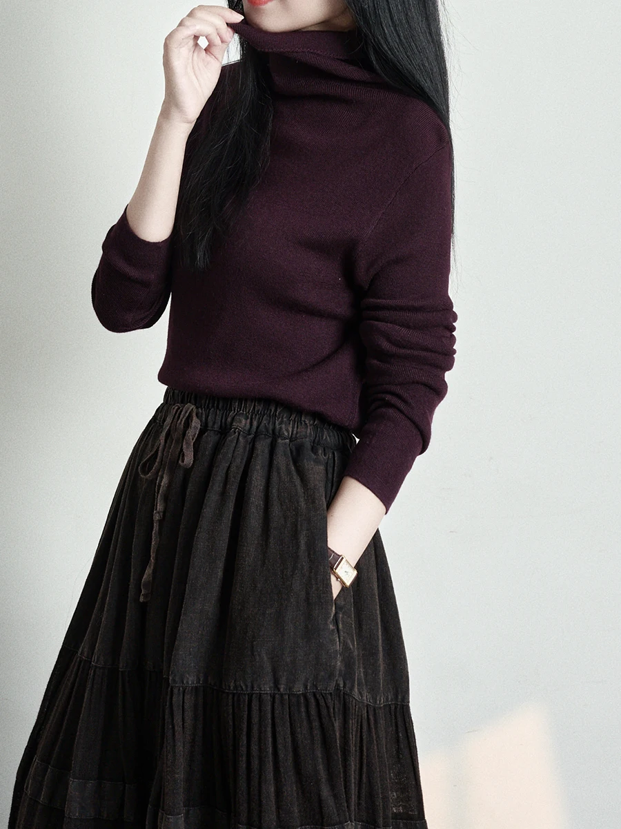 Теплый шерстяной вязаный свитер с высоким воротником, мягкий фиолетовый базовый слой, нежный приталенный силуэт, комфортная одежда, осень 2025
Теплый шерстяной вязаный свитер с высоким воротником, мягкий фиолетовый базовый слой, нежный приталенный силуэт, комфортная одежда, осень 2025