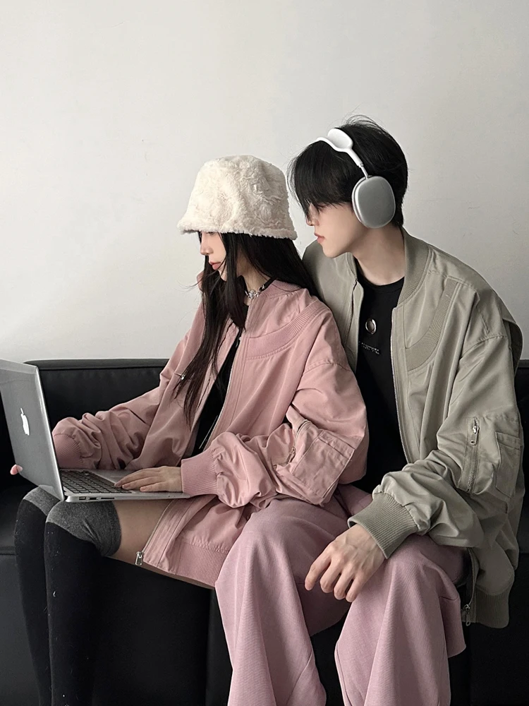 American High Street Baseball Jacket Loose Fit Unisex Flight Suit Couple Outfit Anti-Wrinkle Long Sleeve Zipper Closure
American High Street Baseball Jacket Loose Fit Unisex Flight Suit Couple Outfit Anti-Wrinkle Long Sleeve Zipper Closure