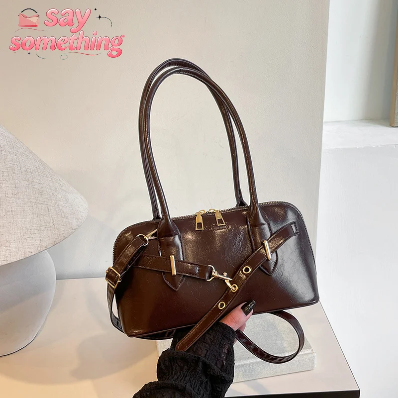 Retro Portable Commuter Bag Zipper Closure Female Trend Korean Version Of The Niche Underarm Bag Large-capacity Bowling Bag
Retro Portable Commuter Bag Zipper Closure Female Trend Korean Version Of The Niche Underarm Bag Large-capacity Bowling Bag