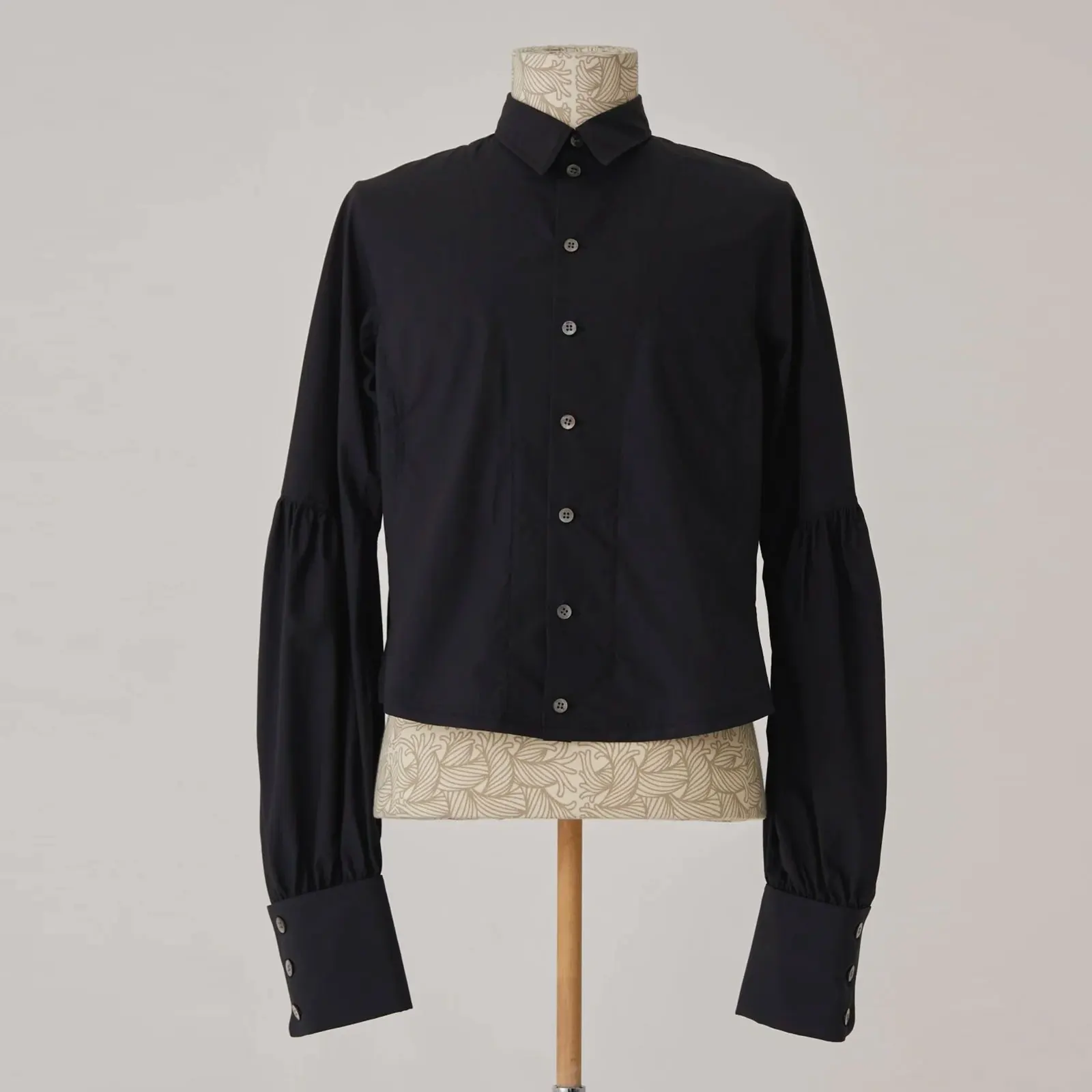 ort Lantern Sve irt Jaet Coat Men Women Rope Knot Sle 25ss Court Sle Old Money Sle Cotton 00% Autumn Wear
ort Lantern Sve irt Jaet Coat Men Women Rope Knot Sle 25ss Court Sle Old Money Sle Cotton 00% Autumn Wear