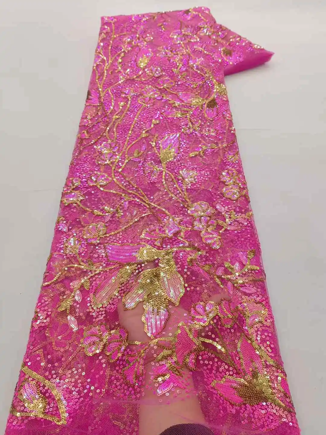 2025 High Quality African Sequins Tulle Embroidered Lace Fabric French Lace Fabric For Nigerian Wedding
2025 High Quality African Sequins Tulle Embroidered Lace Fabric French Lace Fabric For Nigerian Wedding