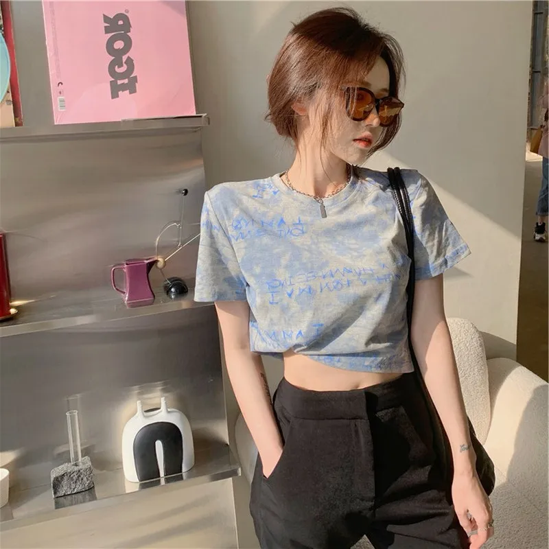 Internet Celebrity Tie Dye Short Sleeved T-Shirt With Loose Design, Summer New High Waist And Exposed Navel Short Top
Internet Celebrity Tie Dye Short Sleeved T-Shirt With Loose Design, Summer New High Waist And Exposed Navel Short Top