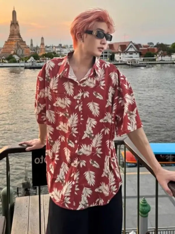 Summer Red Floral Ice Silk Short Sleeve Men's Shirt Retro Beach Vacation Style Casual High Street Fashion Trend Brand Loose Fit
Summer Red Floral Ice Silk Short Sleeve Men's Shirt Retro Beach Vacation Style Casual High Street Fashion Trend Brand Loose Fit