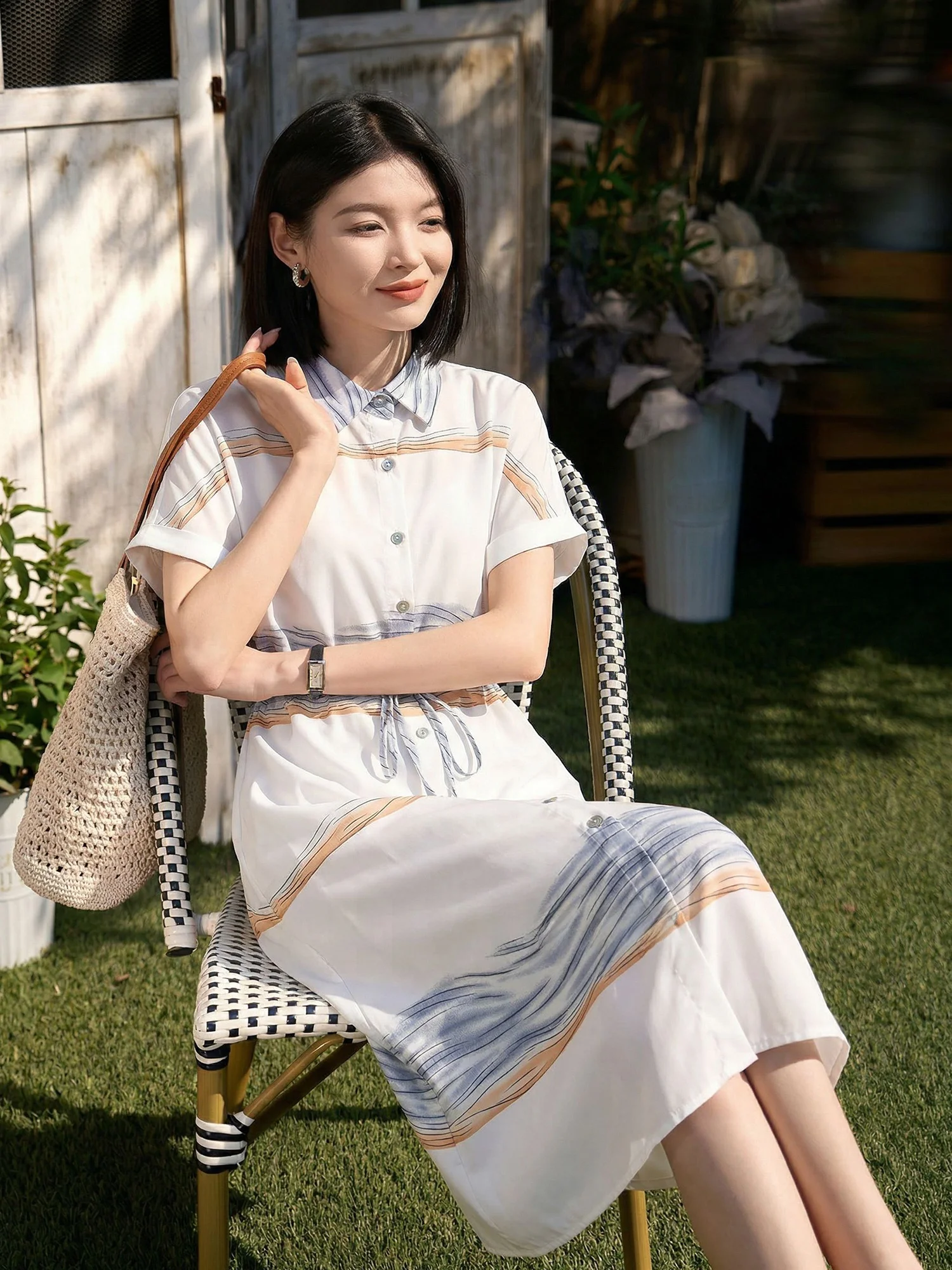 Chivirin French Style Printed Shirt Dress Women's Slim Fit Midi Dress Short Sleeve Turn-down Collar Summer Slimming Dress
Chivirin French Style Printed Shirt Dress Women's Slim Fit Midi Dress Short Sleeve Turn-down Collar Summer Slimming Dress