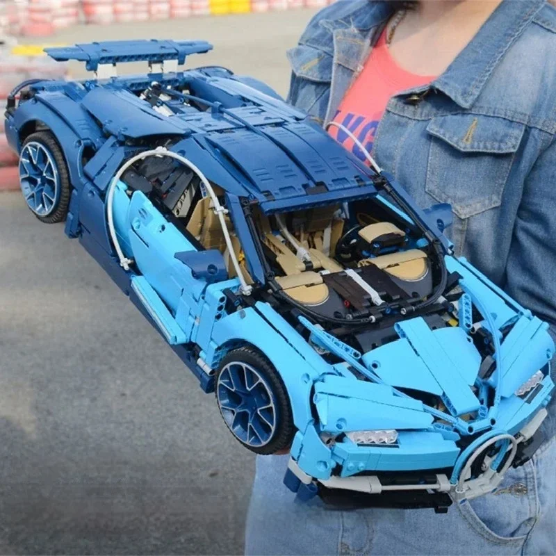 Technical 4031Pcs 1:8 Racing Car Bugattied Chiron Building Blocks Super Sports Vehicle Assemble Brick Toy Gift For Kid Boy Adult
Technical 4031Pcs 1:8 Racing Car Bugattied Chiron Building Blocks Super Sports Vehicle Assemble Brick Toy Gift For Kid Boy Adult