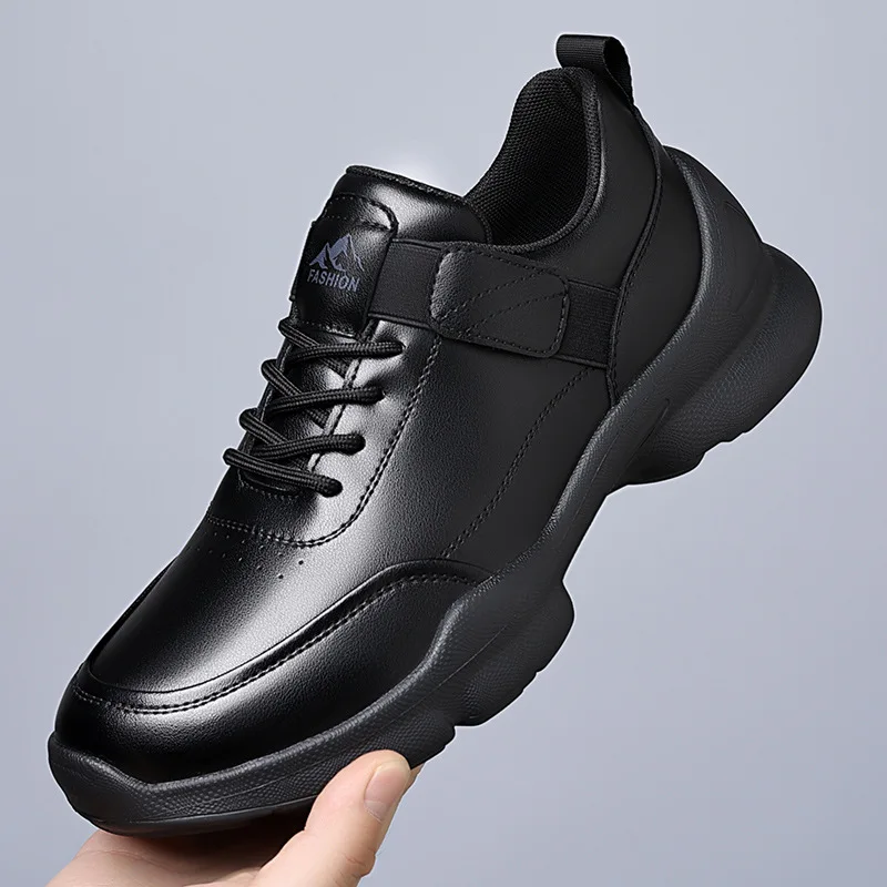 2025 New Designer Outdoor Running Shoes for Men Solid Color Cow Leather Sneakers Man Spring Autumn Fashion Casual Shoes Man
2025 New Designer Outdoor Running Shoes for Men Solid Color Cow Leather Sneakers Man Spring Autumn Fashion Casual Shoes Man