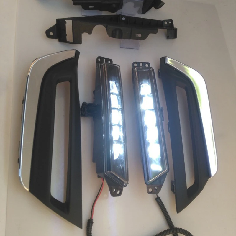 Car Daylight LED DRL Cover With Turn Yellow Signal LED Daytime Running Light Fog Lamps For Honda CRV CR-V 2017-2018
Car Daylight LED DRL Cover With Turn Yellow Signal LED Daytime Running Light Fog Lamps For Honda CRV CR-V 2017-2018