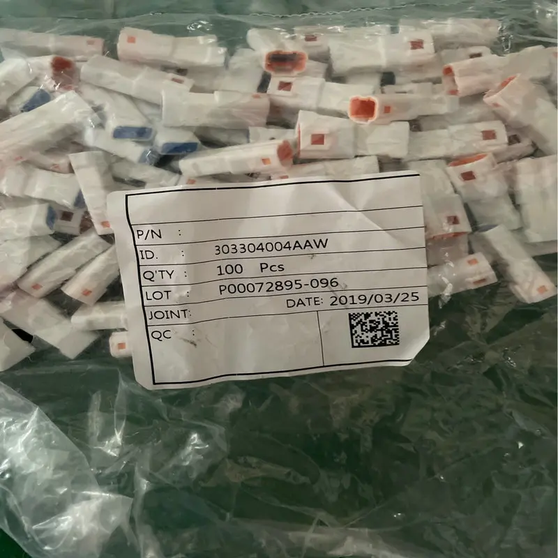 10/20/50/100PCSHulian original connector 303304004AAW 4P White male Sealed PBT+GF/94V0
10/20/50/100PCSHulian original connector 303304004AAW 4P White male Sealed PBT+GF/94V0