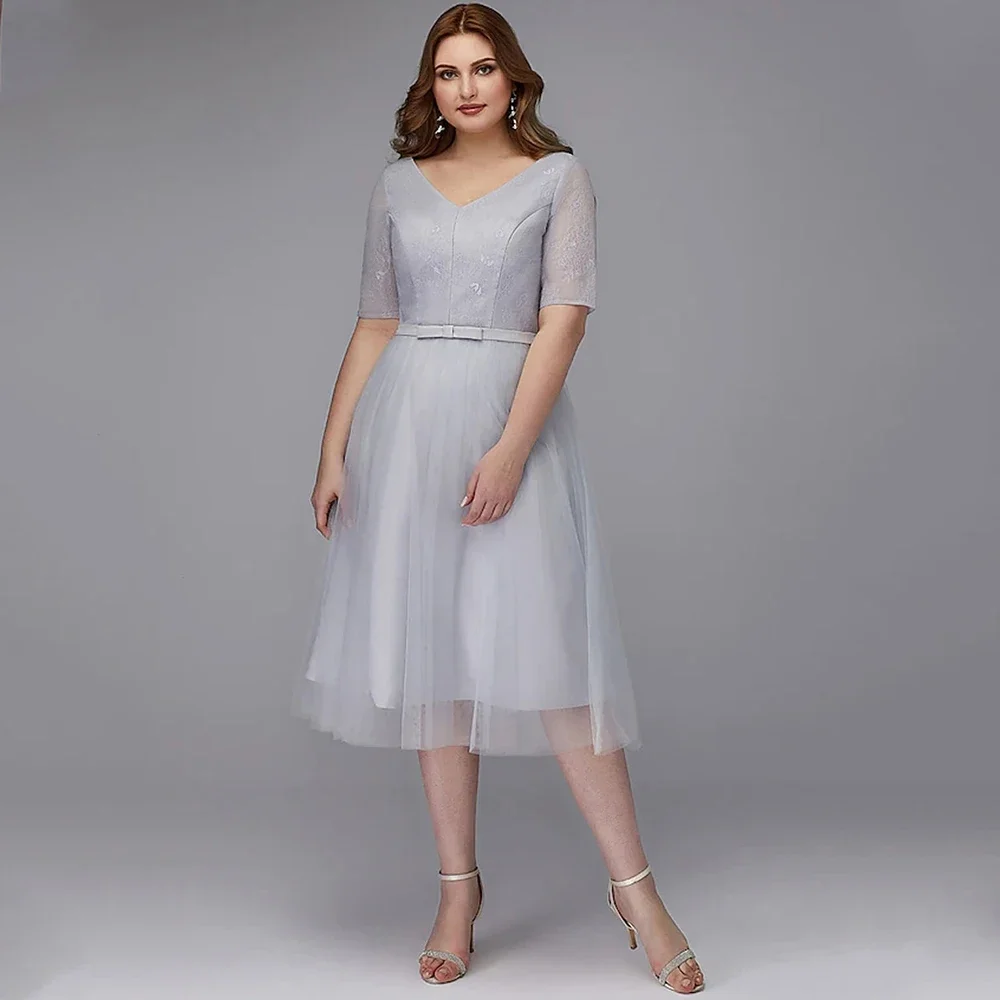 Simple Mother of the Bride Dresses Lace and Satin Half Sleeve V-Neck Knee-Length Party and Banquet Women Gowns فساتين حفلات
Simple Mother of the Bride Dresses Lace and Satin Half Sleeve V-Neck Knee-Length Party and Banquet Women Gowns فساتين حفلات