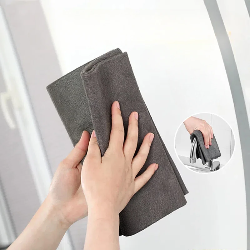 Special Wiping Cloth for Wiping Glass Thickened Scratch Free and Watermark Free Household Absorbent Cloth for Wiping Mirrors
Special Wiping Cloth for Wiping Glass Thickened Scratch Free and Watermark Free Household Absorbent Cloth for Wiping Mirrors