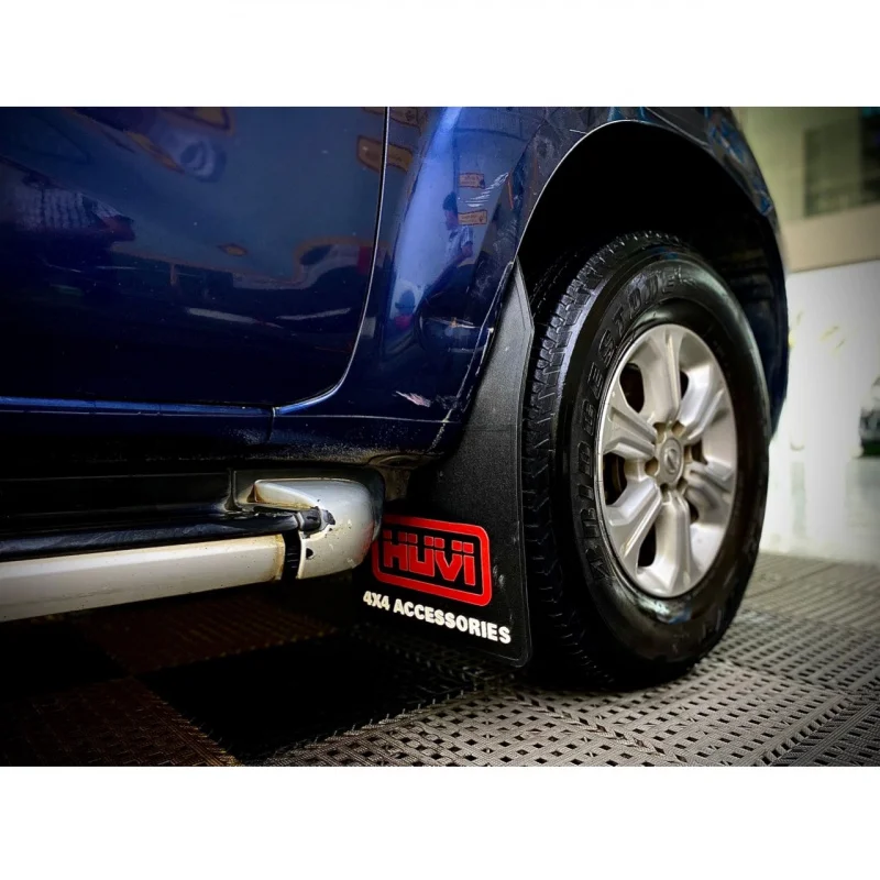 Вьетнамская оптовая продажа HUVI красный/черный резиновый 30x50 см прочный простой в установке пикап брызговики расширенные шины автомобильные крылья
Вьетнамская оптовая продажа HUVI красный/черный резиновый 30x50 см прочный простой в установке пикап брызговики расширенные шины автомобильные крылья