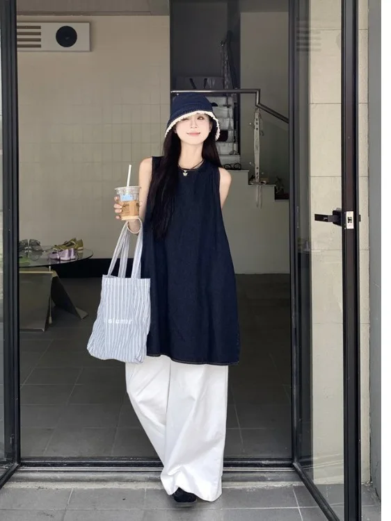 plus Size Women's Lazy Style Backless Hollow out Vest High Waist Wide Leg Pants Summer New Denim Skirt Casual Comfortable Outfit
plus Size Women's Lazy Style Backless Hollow out Vest High Waist Wide Leg Pants Summer New Denim Skirt Casual Comfortable Outfit
