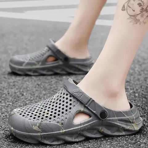 Plus Size 46 47 Summer Sandals Clogs for Men and Women Breathable EVA Beach Slippers Men Flip Flops Comfort Men Casual Shoes
