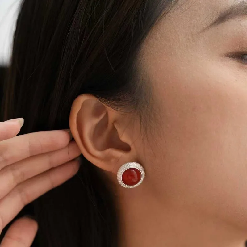 Retro Chinese Style Natural Agate Stud Earrings Original Design High-end Earrings Exquisite Versatile Earrings
Retro Chinese Style Natural Agate Stud Earrings Original Design High-end Earrings Exquisite Versatile Earrings