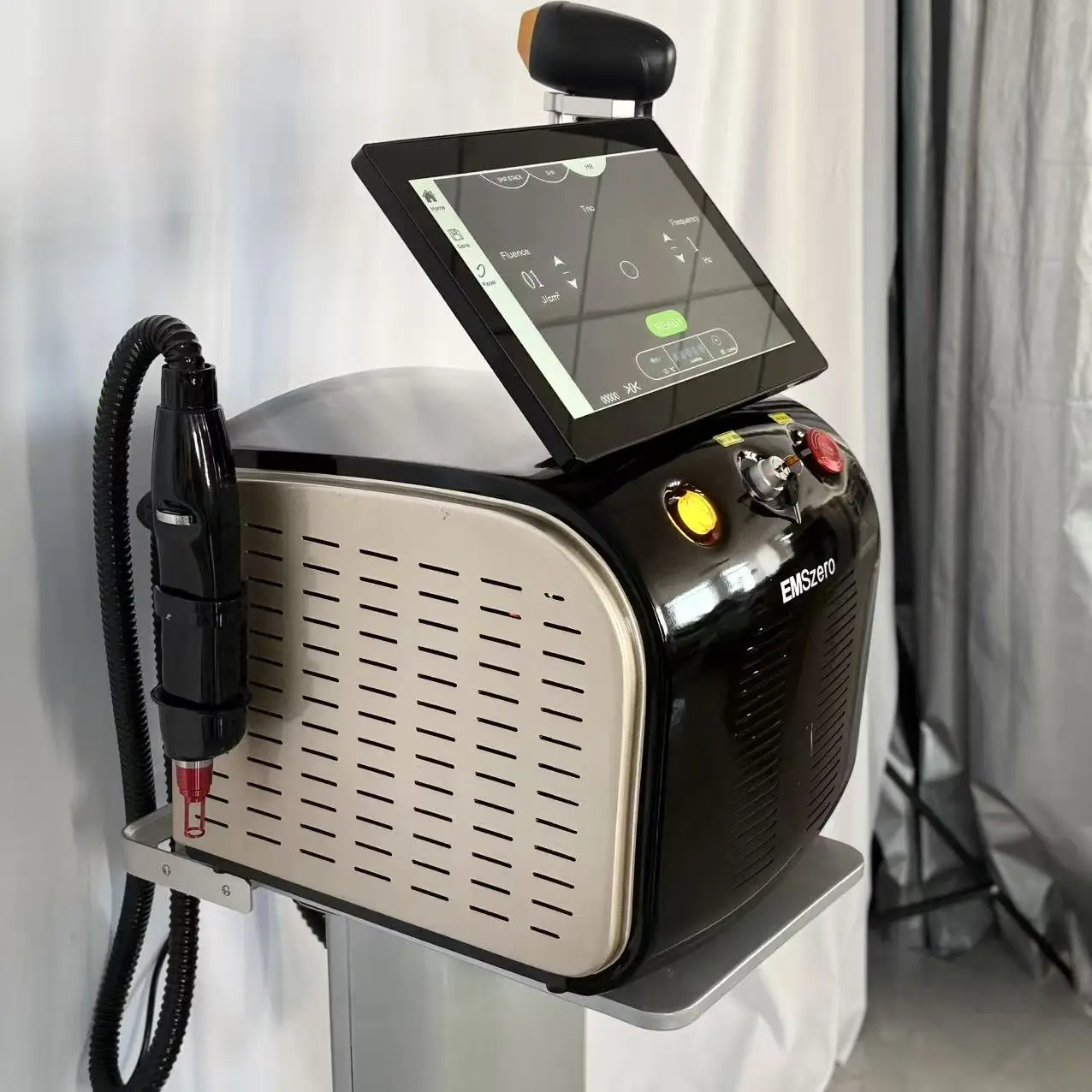 2-In-1 Soprano Diode Picosecond Lase Machine Permanent Ice-Point Hair Removal 755 808 1064nm 4 Wavelengths CE
2-In-1 Soprano Diode Picosecond Lase Machine Permanent Ice-Point Hair Removal 755 808 1064nm 4 Wavelengths CE