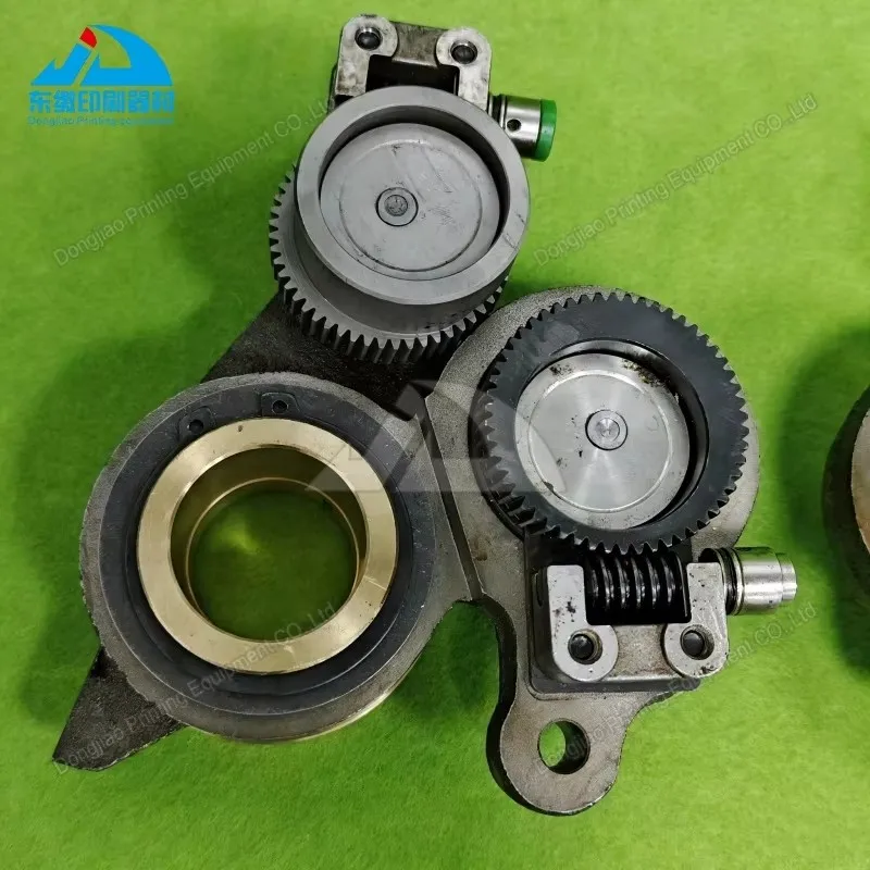 SM102 CD1202 Dampening Support 93.030.002 93.030.003 93.030.005 Water Roller Swing Frame for Heidelberg Machine
SM102 CD1202 Dampening Support 93.030.002 93.030.003 93.030.005 Water Roller Swing Frame for Heidelberg Machine