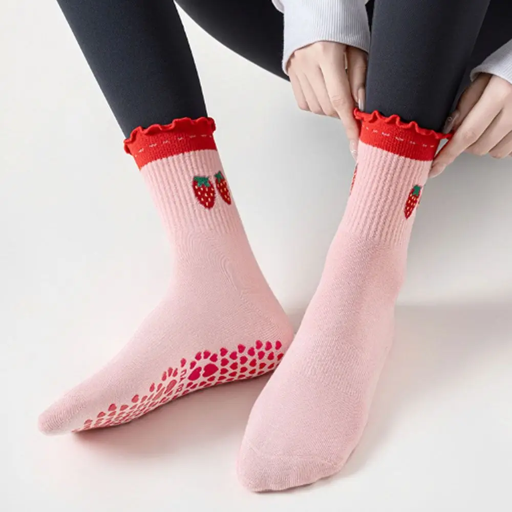New Cotton Pilates Socks Breathable Sweat-absorbent Cherry Embroidery Socks Non-Slip Grip Harajuku Street Mid Tube Socks
New Cotton Pilates Socks Breathable Sweat-absorbent Cherry Embroidery Socks Non-Slip Grip Harajuku Street Mid Tube Socks