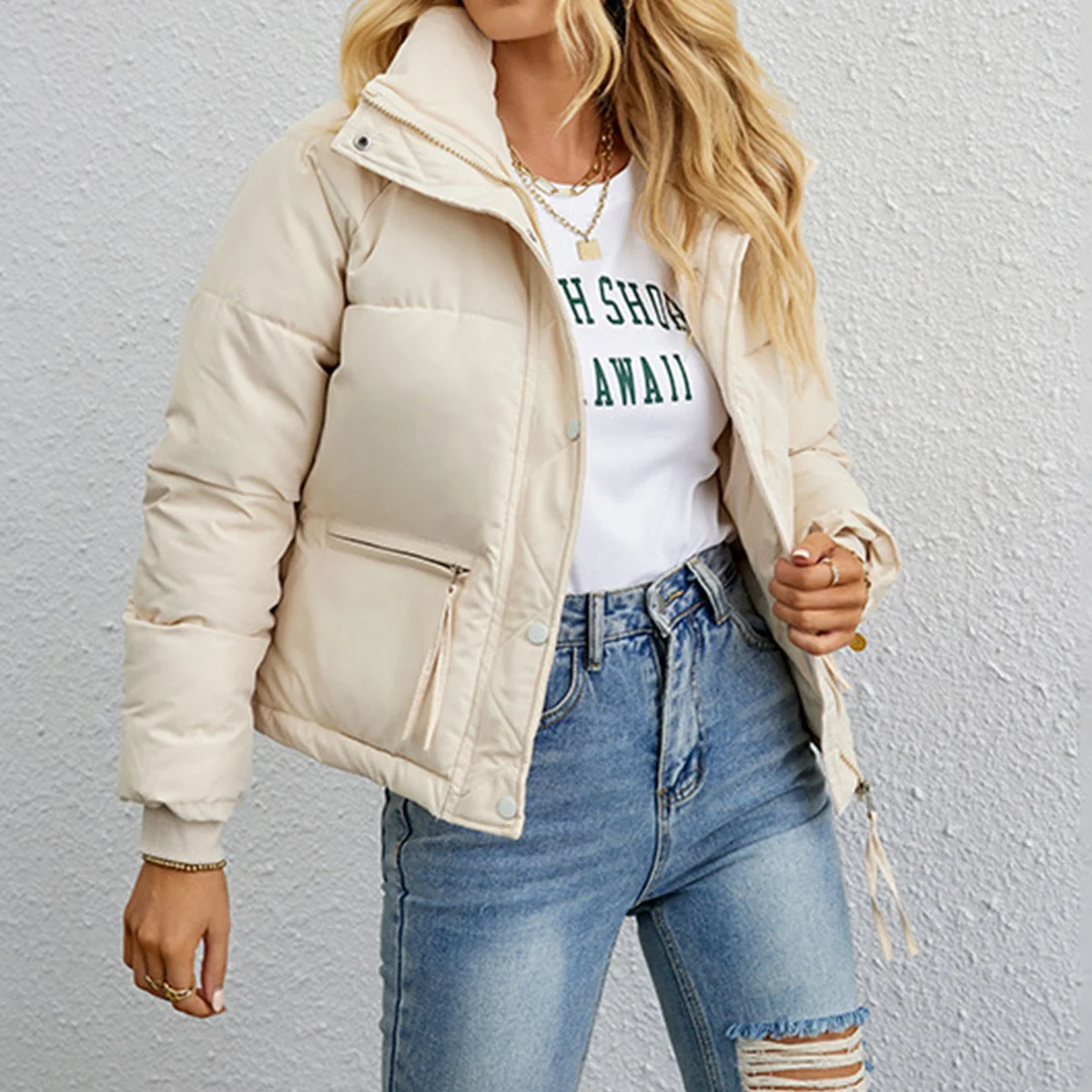 Women's Jacket Cotton-padded Clothes Short Korean Fashion Stand Collar Thicken Bread Jackets Casual Loose Zip Up Winter Parkas
Women's Jacket Cotton-padded Clothes Short Korean Fashion Stand Collar Thicken Bread Jackets Casual Loose Zip Up Winter Parkas