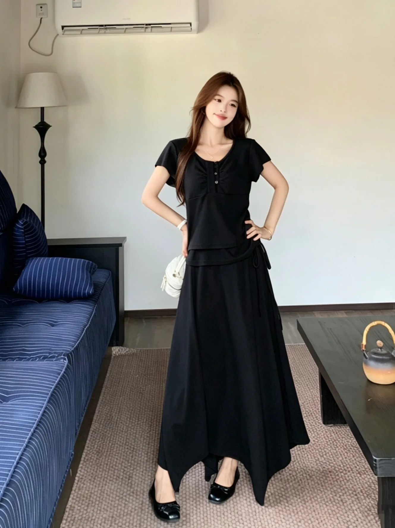 Loose Fit Summer T-Shirt And Skirt Set for plus Size Women Casual High Waist Asymmetric Short Sleeve Loose Pants Outfit
Loose Fit Summer T-Shirt And Skirt Set for plus Size Women Casual High Waist Asymmetric Short Sleeve Loose Pants Outfit