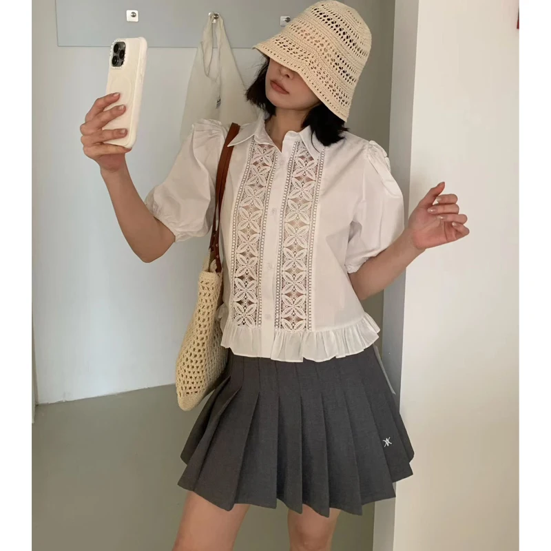 French Style Loose Fit Short Sleeve Embroidered Lace Patchwork Ruffle Hem Women's Bubble Shirt Breathable Skin-Friendly
French Style Loose Fit Short Sleeve Embroidered Lace Patchwork Ruffle Hem Women's Bubble Shirt Breathable Skin-Friendly
