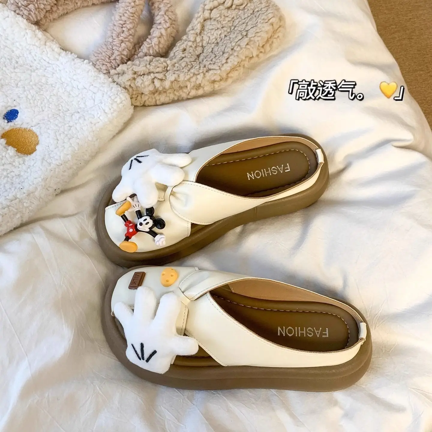 pantofole donna da casa Mickey Mouse Closed Toe Slippers Women Summer New Fashion Cute Cartoon Outdoor Home Beach Casual Slides
pantofole donna da casa Mickey Mouse Closed Toe Slippers Women Summer New Fashion Cute Cartoon Outdoor Home Beach Casual Slides