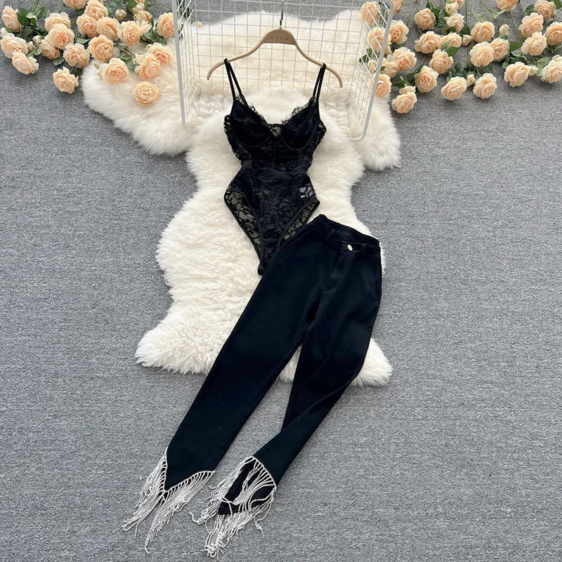 Autumn Two Piece Set Women Lace Suspender vest Ladie's inner lap And High-Waist Trousers splicing tassel Set Suit Casual Sets
Autumn Two Piece Set Women Lace Suspender vest Ladie's inner lap And High-Waist Trousers splicing tassel Set Suit Casual Sets