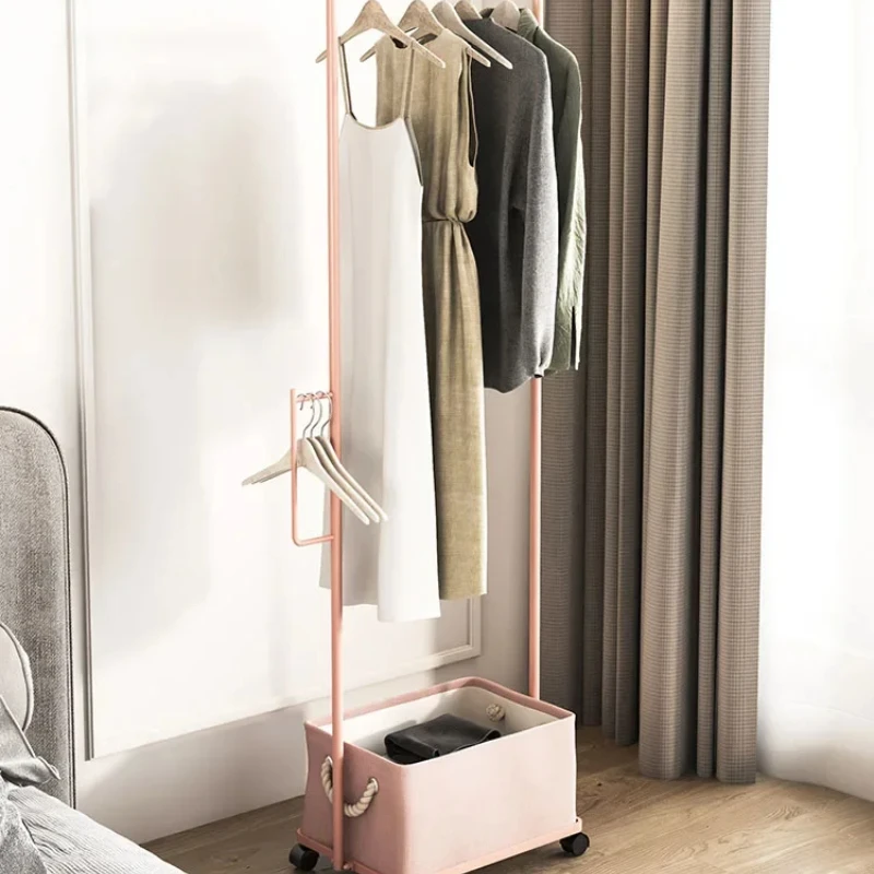 Nordic wheeled movable simple clothes rack, bedroom floor mounted clothes rack, light luxury household living room clothes rack
Nordic wheeled movable simple clothes rack, bedroom floor mounted clothes rack, light luxury household living room clothes rack