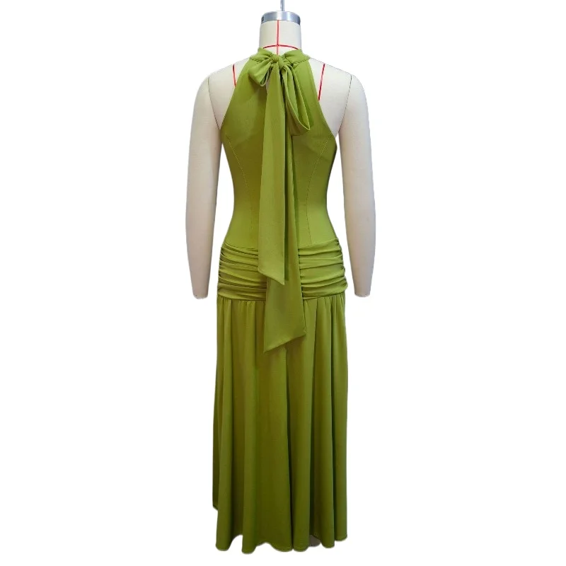 European and American Cross-border Women's Clothing Spring New Fashion Strap Waist Pleated Long Dress Solid Color Dress Spot
European and American Cross-border Women's Clothing Spring New Fashion Strap Waist Pleated Long Dress Solid Color Dress Spot