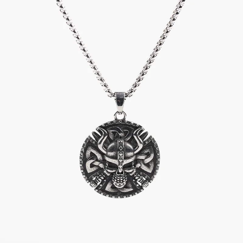 Vintage Stainless Steel Nordic Warrior Skull Three Curved Branches Shield Pendant Necklace Necklace Personality Jewelry
Vintage Stainless Steel Nordic Warrior Skull Three Curved Branches Shield Pendant Necklace Necklace Personality Jewelry