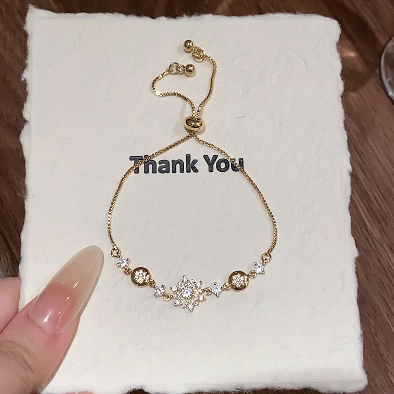 2026 Zircon Snowflake Flower Adjustable Bracelet for Women Korean Minimalist Dainty Jewelry Luxury Gift Idea
2026 Zircon Snowflake Flower Adjustable Bracelet for Women Korean Minimalist Dainty Jewelry Luxury Gift Idea