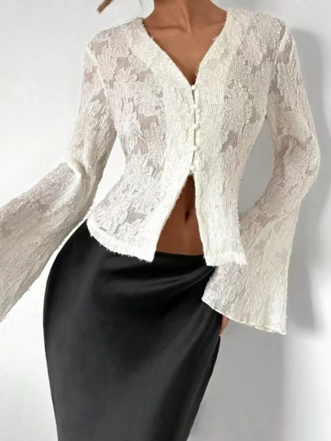 Весенне-осенняя новая женская одежда, жаккардовая кружевная рубашка-кардиган с v-образным вырезом, модный романтический элегантный топ с роговыми рукавами
Весенне-осенняя новая женская одежда, жаккардовая кружевная рубашка-кардиган с v-образным вырезом, модный романтический элегантный топ с роговыми рукавами