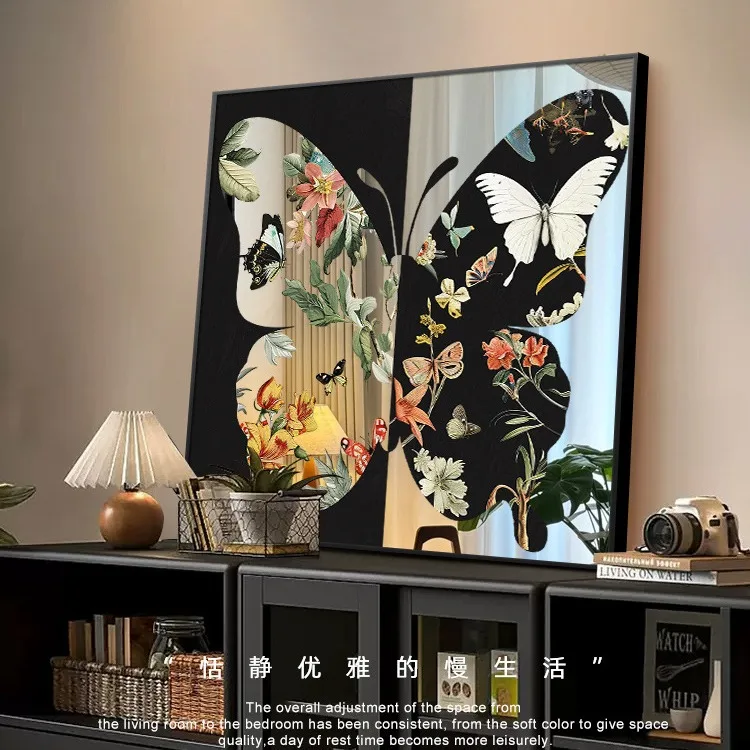 French retro style living room decorative painting mirror high-end sofa background wall painting butterfly desktop ornament
French retro style living room decorative painting mirror high-end sofa background wall painting butterfly desktop ornament
