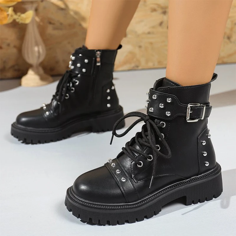 Fashion Rivet Black Ankle Boots Women Spring Autumn Gothic Adjust Buckle Detor Pu Leather Boots for Woman Platform Zapatos Mujer
Fashion Rivet Black Ankle Boots Women Spring Autumn Gothic Adjust Buckle Detor Pu Leather Boots for Woman Platform Zapatos Mujer