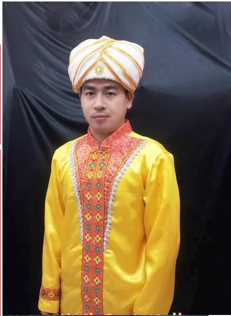 Indian Vintage Robe Long Shirt Baotou Stage Performance Men's Clothing
Indian Vintage Robe Long Shirt Baotou Stage Performance Men's Clothing
