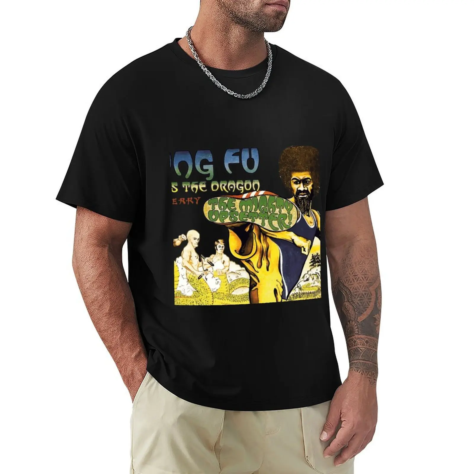 Lee Perry Le Kung Fu Mighty Upsetter rencontre le dragon . classique T-Shirt quick-drying tops mens graphic t-shirts hip hop
Lee Perry Le Kung Fu Mighty Upsetter rencontre le dragon . classique T-Shirt quick-drying tops mens graphic t-shirts hip hop