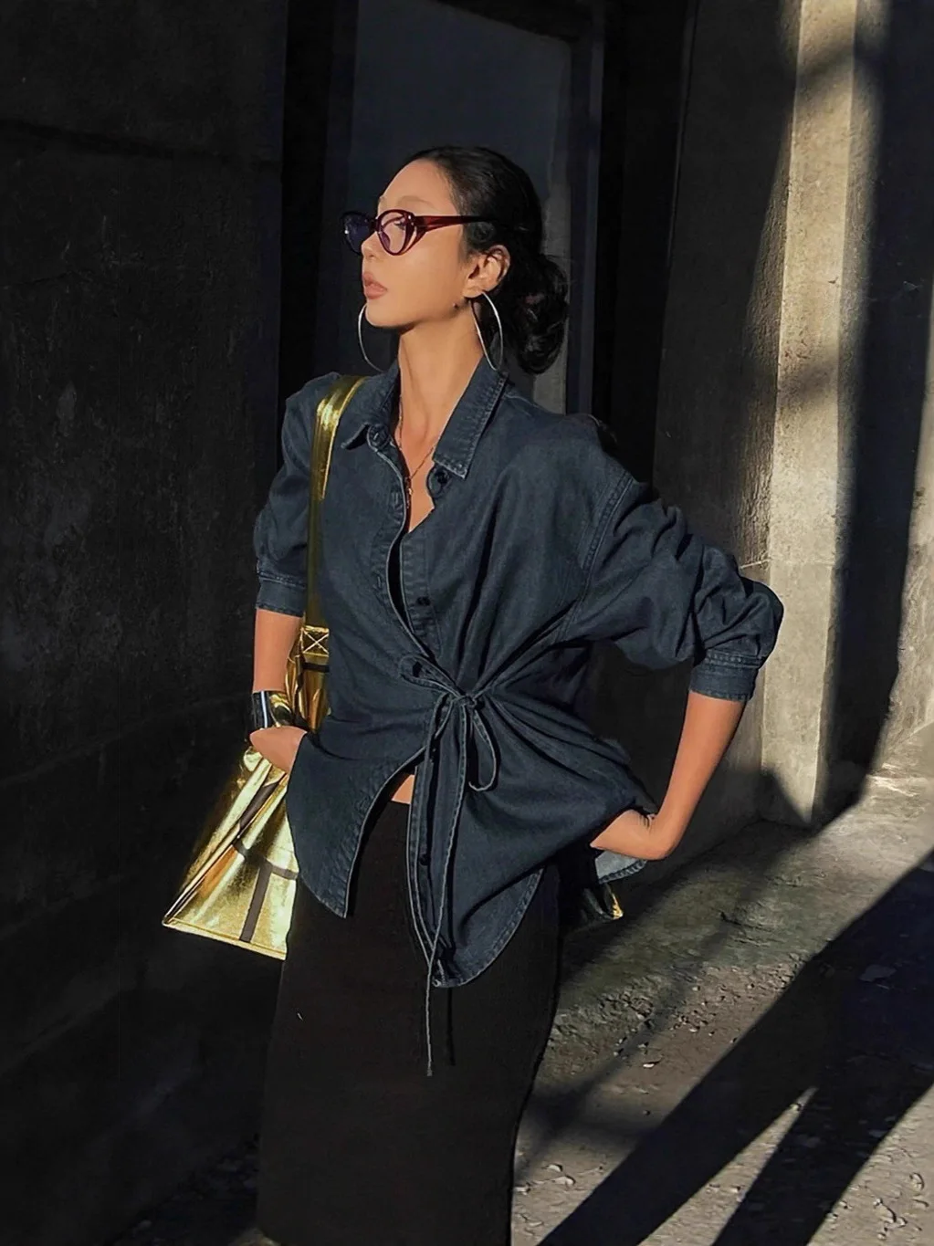 Loose Long Sleeve Denim Jacket Women's Vintage Blue Shirt Stand Collar Button up Casual Outerwear plus Size Polyester Fiber
Loose Long Sleeve Denim Jacket Women's Vintage Blue Shirt Stand Collar Button up Casual Outerwear plus Size Polyester Fiber