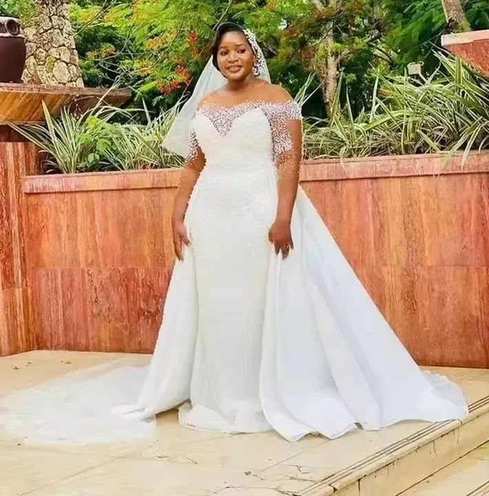 Customized Scoop Long Sleeves Shinny Beads Mermaid Wedding Dress for Bride Robe De Mariage Africa Plus Size Bridal Gown
Customized Scoop Long Sleeves Shinny Beads Mermaid Wedding Dress for Bride Robe De Mariage Africa Plus Size Bridal Gown