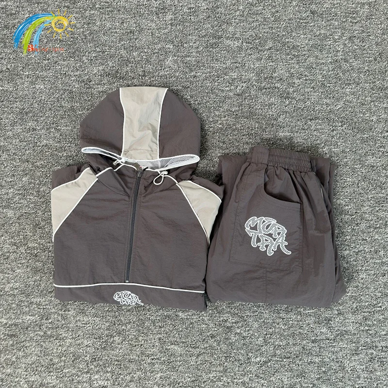 Men Women Unisex Splicing Woven Inside Mesh Half-Zip Functional Interchange Jacket Classic Logo Embroidery Mertra Outdoor Coats
Men Women Unisex Splicing Woven Inside Mesh Half-Zip Functional Interchange Jacket Classic Logo Embroidery Mertra Outdoor Coats