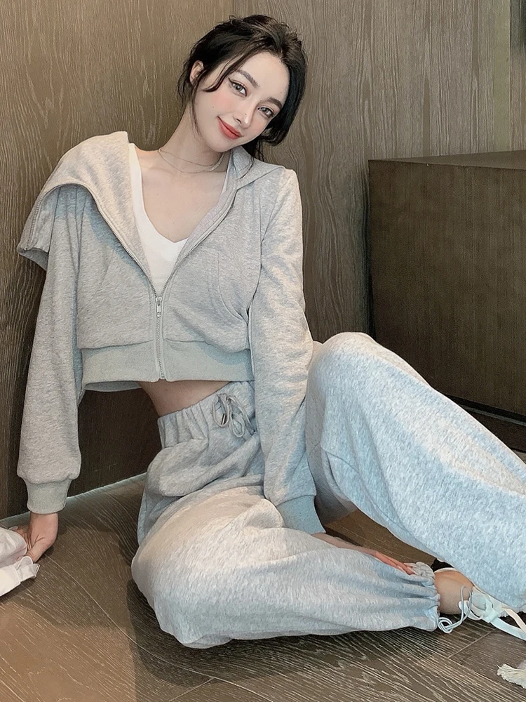 Designer Clothing Women's Tracksuit Womens Matching Sets Sweatsuit Set Women's Sports Suit New Two Piece Set Pant High Quality
Designer Clothing Women's Tracksuit Womens Matching Sets Sweatsuit Set Women's Sports Suit New Two Piece Set Pant High Quality