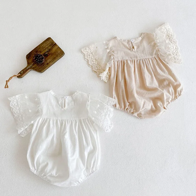 2025 New Girl Romper Summer Children Clothes Climbing Suit Embroidered Princess Cotton Lace Splicing Newborn Baby Girl Romper
2025 New Girl Romper Summer Children Clothes Climbing Suit Embroidered Princess Cotton Lace Splicing Newborn Baby Girl Romper