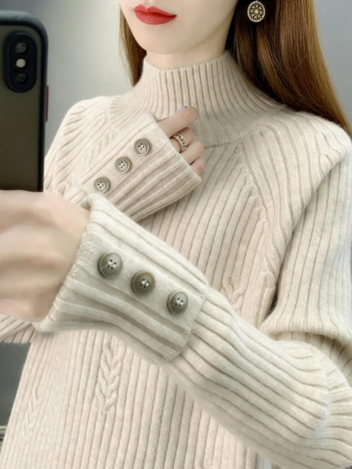 Зимний женский свободный утепленный вязаный свитер с высоким воротником, базовый слой, теплый, однотонный, для повседневной носки
Зимний женский свободный утепленный вязаный свитер с высоким воротником, базовый слой, теплый, однотонный, для повседневной носки