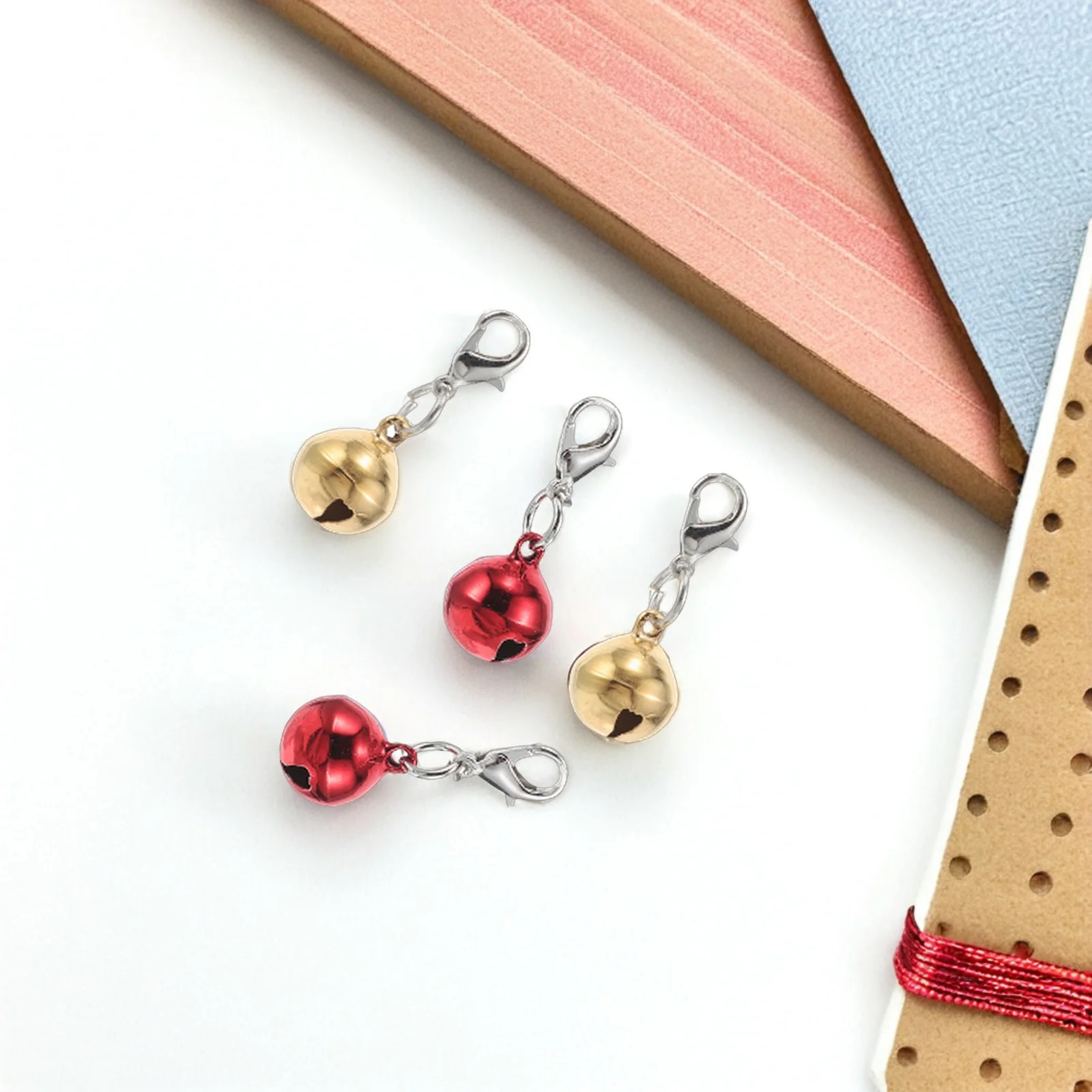 36pcs Pet Collar Bells Colorful Iron Charms for Cats Dogs Small Bell Pendant DIY Accessories Durable Soft Sound
36pcs Pet Collar Bells Colorful Iron Charms for Cats Dogs Small Bell Pendant DIY Accessories Durable Soft Sound